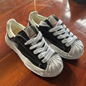 COPY - NWT- men’s MMY Blakey Knock offs